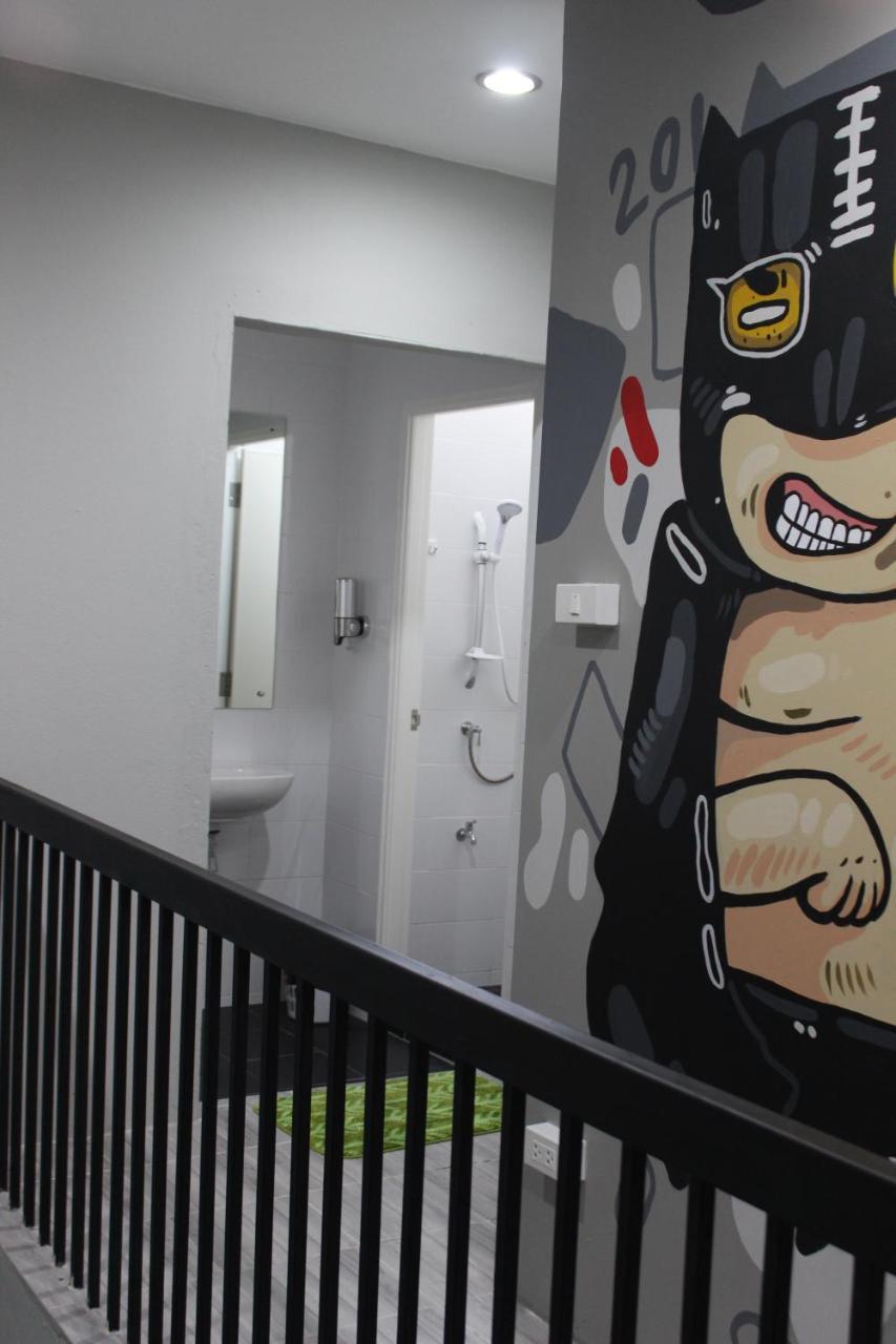 Enjoy House Hostel Chiang Mai Exterior photo