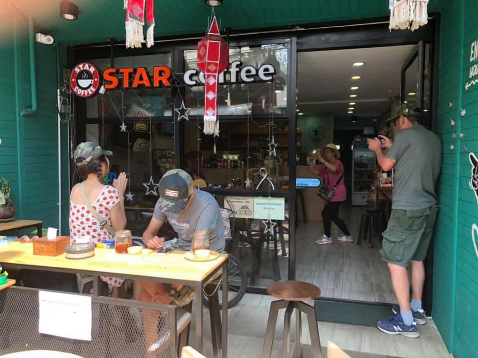 Enjoy House Hostel Chiang Mai Exterior photo